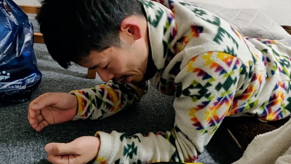 【一生歩けない | 限界の精神状態 #4】唸るほどの激痛。弱い自分を見せたくないおれが選んだ「無謀な隔離」